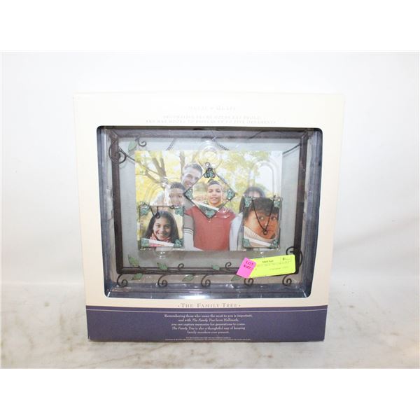 NEW "FAMILY TREE" DECORATIVE FRAME &