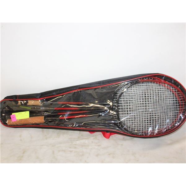TENNIS RACKETS- SET OF 4 IN TRAVEL BAG