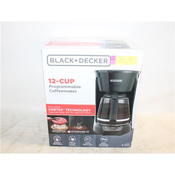 BLACK & DECKER 12 CUP DIGITAL COFFEE MAKER IN BOX
