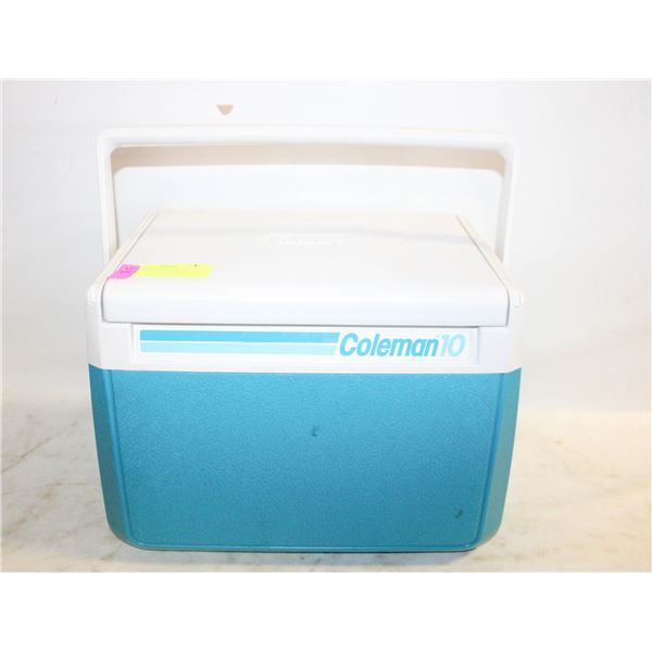 VINTAGE COLEMAN 10/5210 COOLER- 12 X 10 X 8