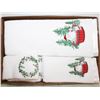 Image 1 : DISTINCTLY HOME HOLIDAY HAND TOWEL SET- NEW