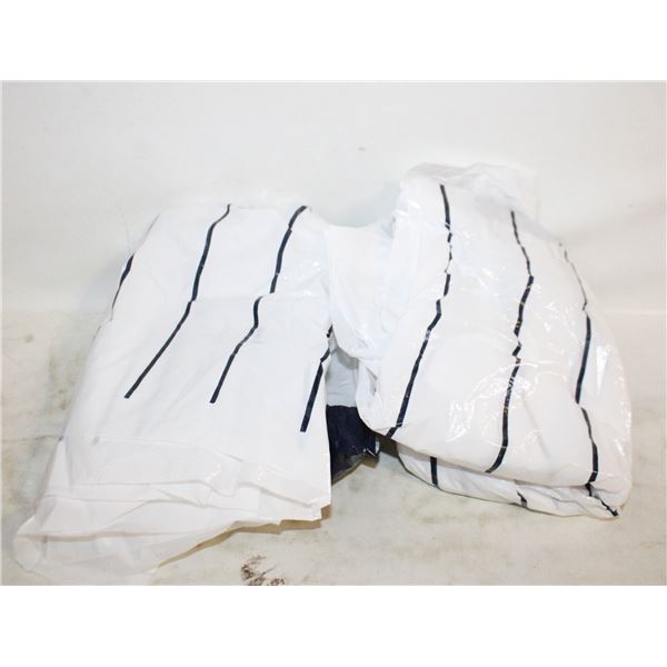 NY YANKEES RAIN PONCHOS- SET OF 2