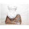 Image 1 : NEW 11" CLEAR GLASS VASE FULL OF 90 NEW