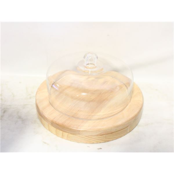COVERED DOME CHEESE SERVER WITH CHEESE