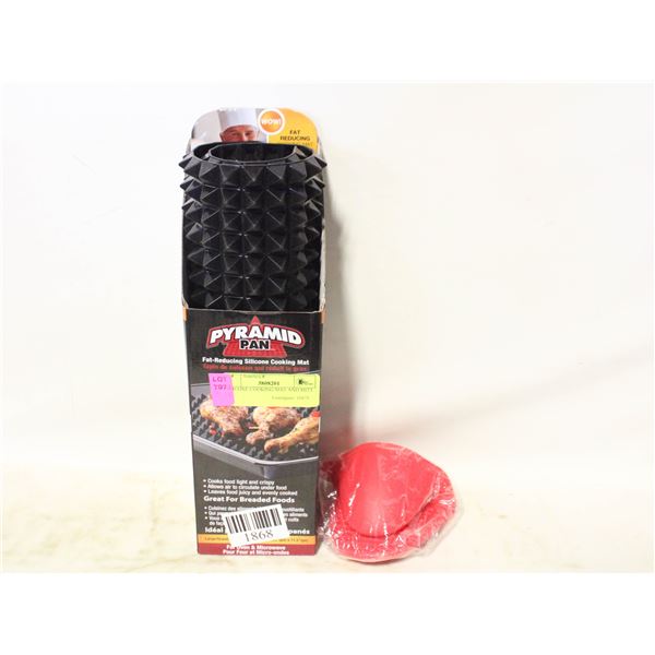 SILICONE COOKING MAT AND MITT SET