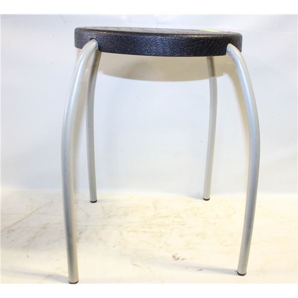 SMALL STOOL