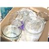 Image 1 : DECORATIVE GLASS VASES FOR FLORAL ARRANGING