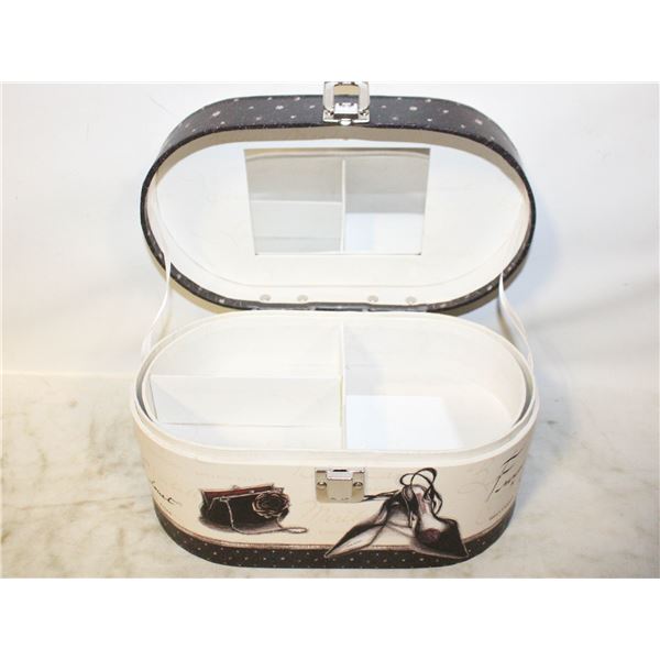 VINTAGE MARCO FABIANO VANITY CASE W/HANDLE