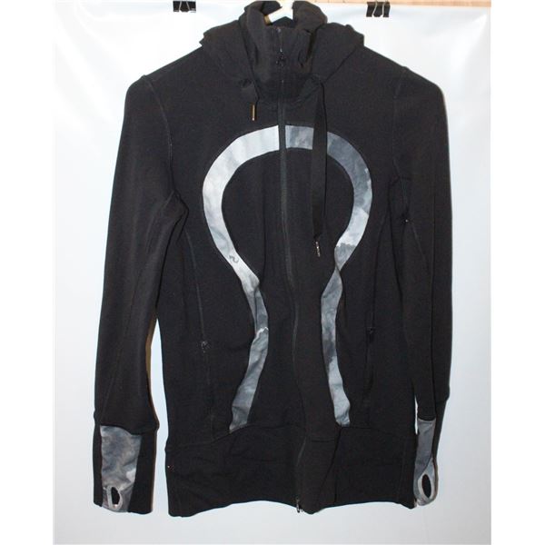 LADIES LARGE LULU LEMON BLACK JACKET