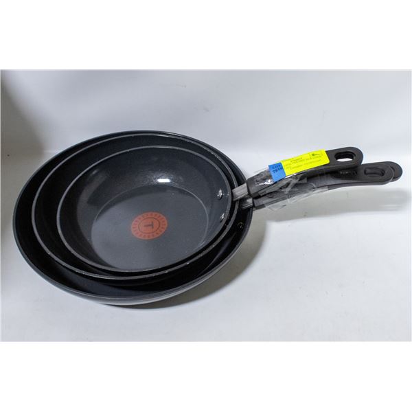 3 PIECE T-FAL CERAMIC NON STICK SKILLET SET