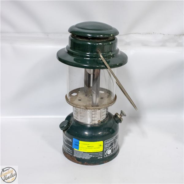 VINTAGE COLEMAN LANTERN MODEL 325A