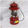 Image 1 : VINTAGE COLEMAN LANTERN MODEL 200 RED