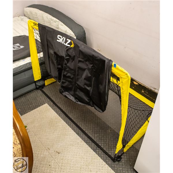 SKLZ PORTABLE CHILDRENS SIZE SPORTS NET