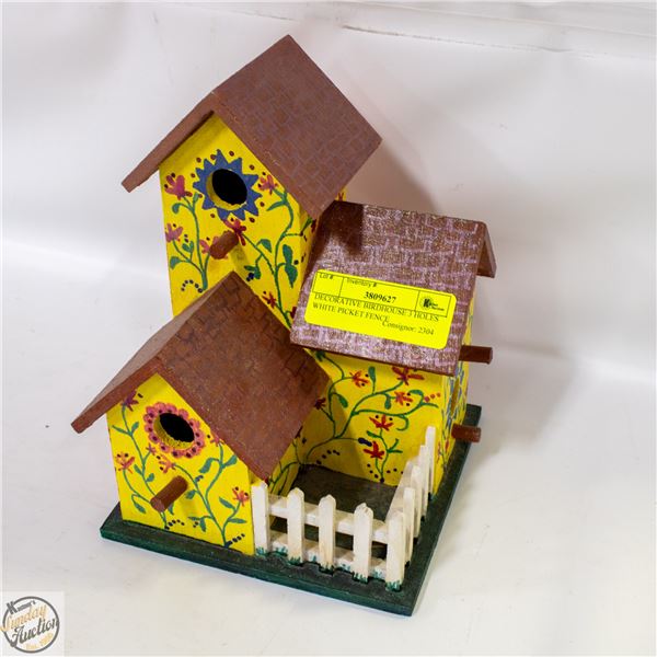 DECORATIVE BIRDHOUSE 4 HOLES WHITE PICKET FENCE