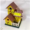 Image 1 : DECORATIVE BIRDHOUSE 4 HOLES WHITE PICKET FENCE