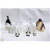 Image 1 : COLLECTION OF 4 GLASS ART PENGUINS &