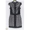 Image 1 : FRENCH CONNECTION BLACK & WHITE SLEEVELESS