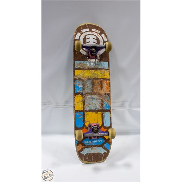 VINTAGE SKATEBOARD ADULT SIZE