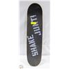 Image 2 : VINTAGE SKATEBOARD ADULT SIZE