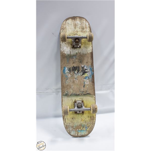 VINTAGE SKATEBOARD ADULT SIZE