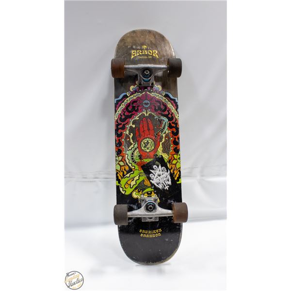 VINTAGE SKATEBOARD ADULT SIZE