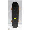 Image 2 : VINTAGE SKATEBOARD ADULT SIZE