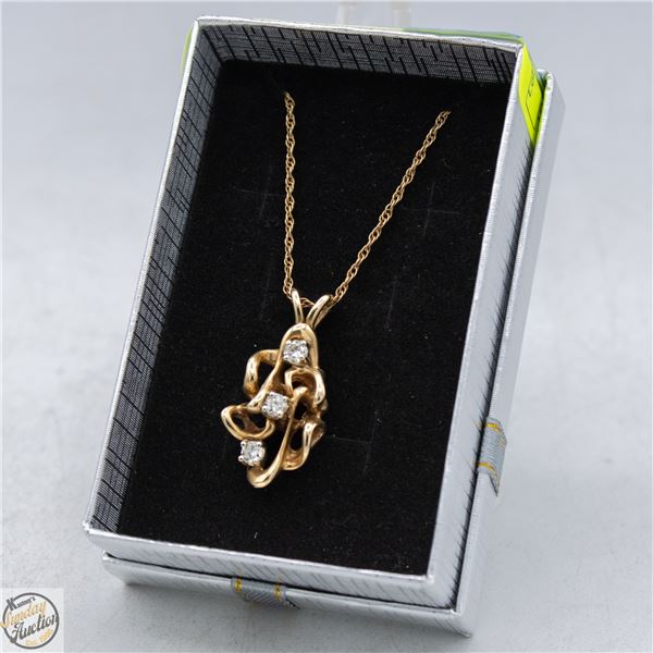 10K YELLOW GOLD 3 DIAMONDS PENDANT ON