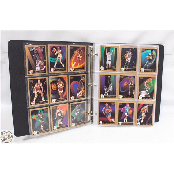1990 SKYBOX BASKETBALL CARDS IN BINDER - 225 CARDS