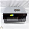 Image 1 : PANASONIC 900W MICROWAVE NN-AB43QS
