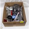 Image 1 : BOX OF KITCHEN MISC