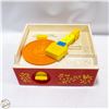 Image 1 : VINTAGE FISHER PRICE RECORD PLAYER