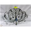 Image 1 : METAL ORNATE DECOR