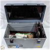 Image 1 : FISHING LURE BOX WITH OCEAN FISH LURES