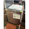 Image 1 : GE STAINLESS STEEL DISHWASHER MODEL GDP645SYN3FS