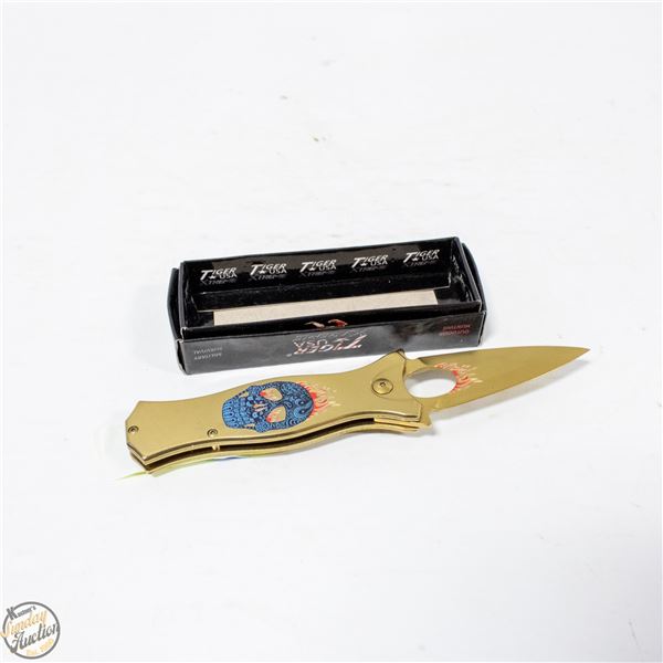 FLICKBLADE KNIFE: GOLD WITH FLAMING SKULL