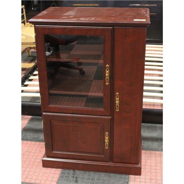 STANDING FOLD OUT BAR CABINET H-43"