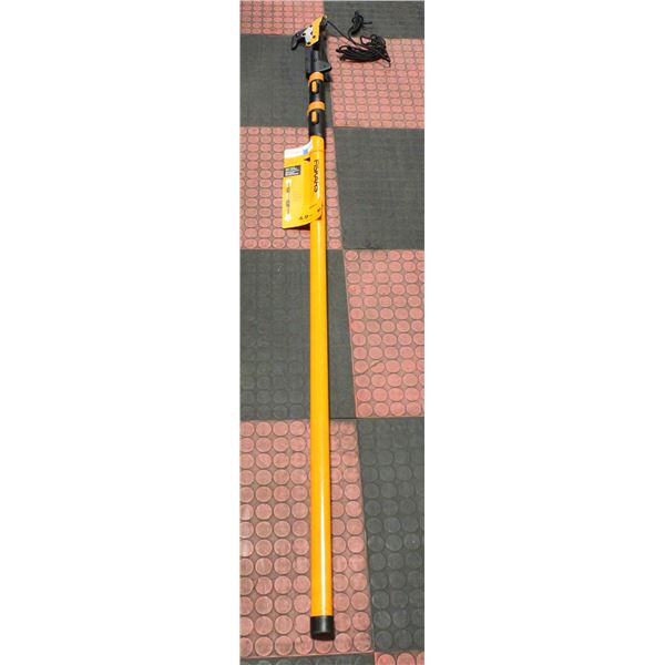 FISKARS EXTENDABLE POLE PRUNER