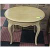 Image 1 : WOOD ORNATE STYLE OVAL TABLE 23X28X22