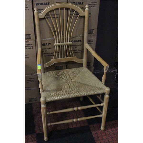 WICKER TABLE ARM CHAIR