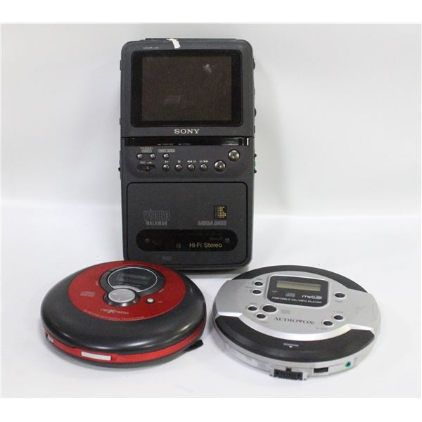 LOT OF CD PLAYERS/DISCMAN