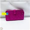 Image 1 : LUG TANDEM WALLET BUTTON CLOSURE FUSCIA