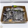 Image 1 : 70 PLUS SP VTG. FLATWARE