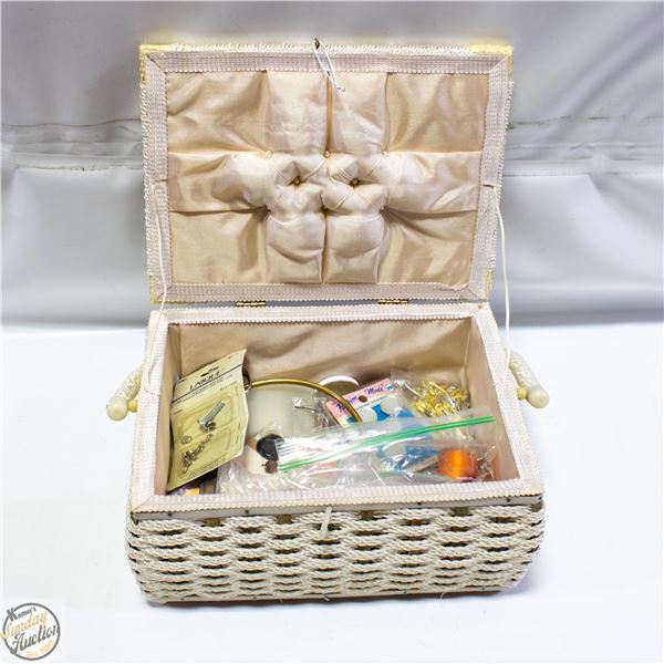 VTG. WOVEN SEWING BASKET WITH NOTIONS