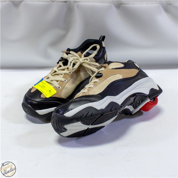 SIZE 5 ROLLER SHOES
