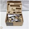 Image 1 : SCHLAGE STOREROOM LOCK DUAL HANDLE W KEYS