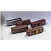 Image 1 : LOT HO SCALE BOX CARS