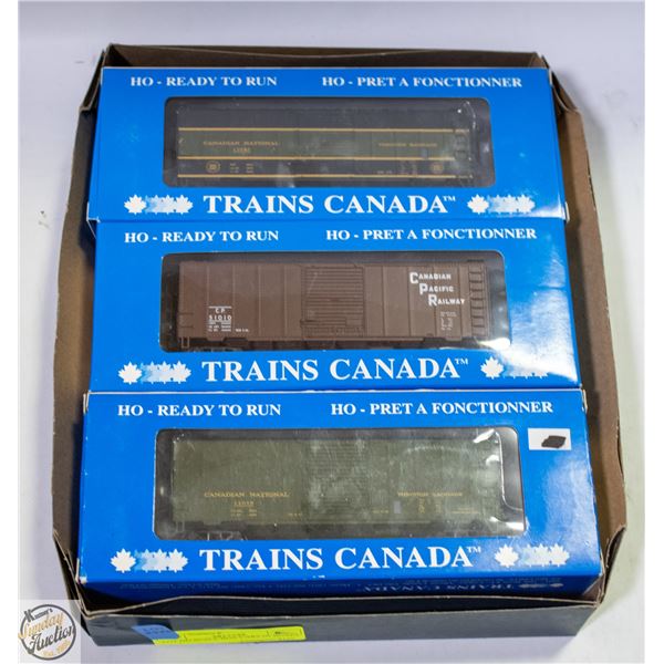 LOT HO SCALE BOX CARS IN BOXES