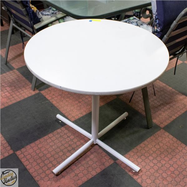 WHITE CIRCLE TOP TABLE 30" TALL X 30" AROUND