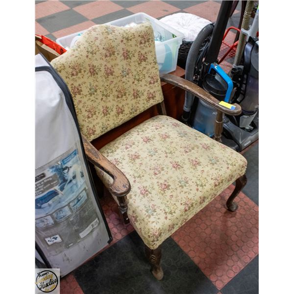 WOODEN FLORAL PATTERN ARM CHAIR