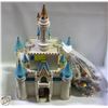 Image 1 : DISNEY CASTLE WITH FIGURES AND ACCESSORIES 24"